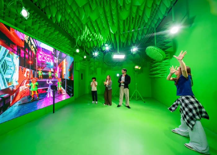 Echo Park music video experience Dubai indoor attraction House of Hype